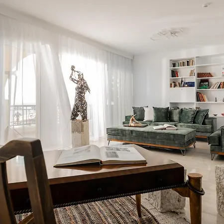 Bala - Seaside Luxury Villa! וילה Plános